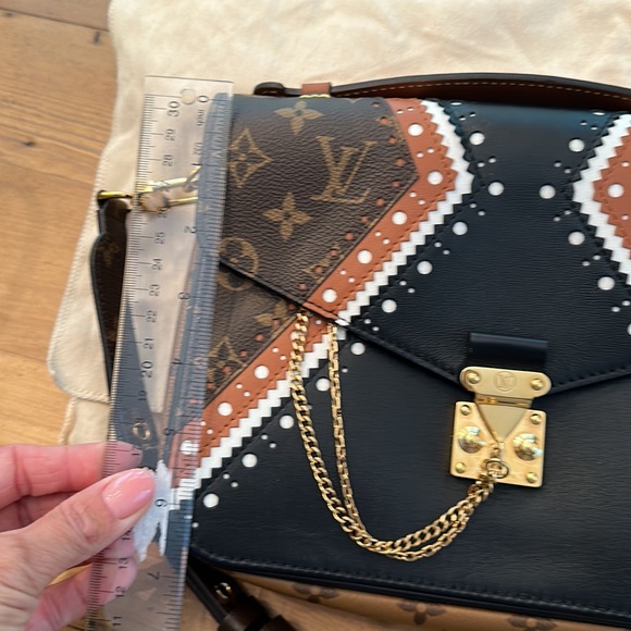 Limited Edition Highly Coveted Louis Vuitton Pochette Matis